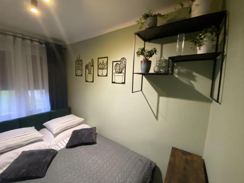 Apartament ,, Sen I Kawa" - Komfortowy Nocleg W Sercu Aglomeracji Bytom Exterior foto